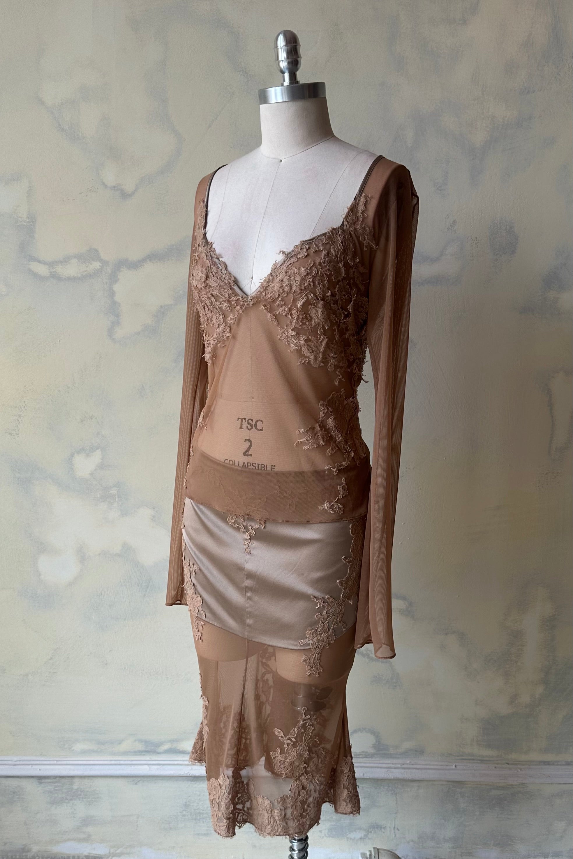 Amantes Lady Length Skirt Sample