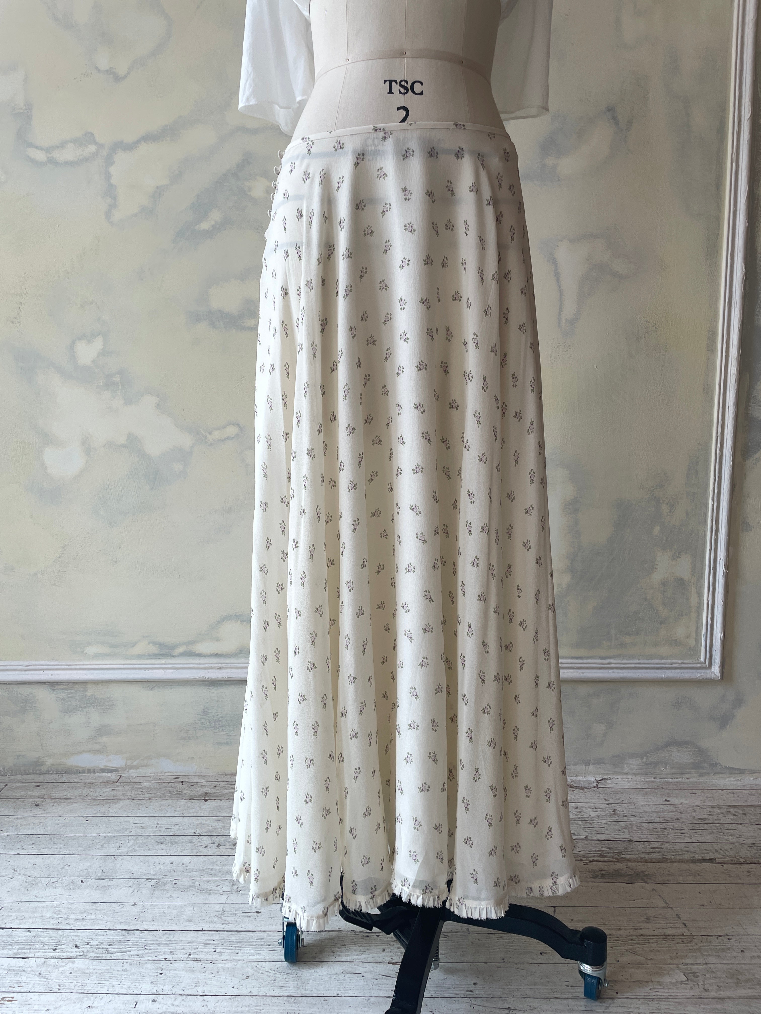 Buttercream Rose Skirt Sample