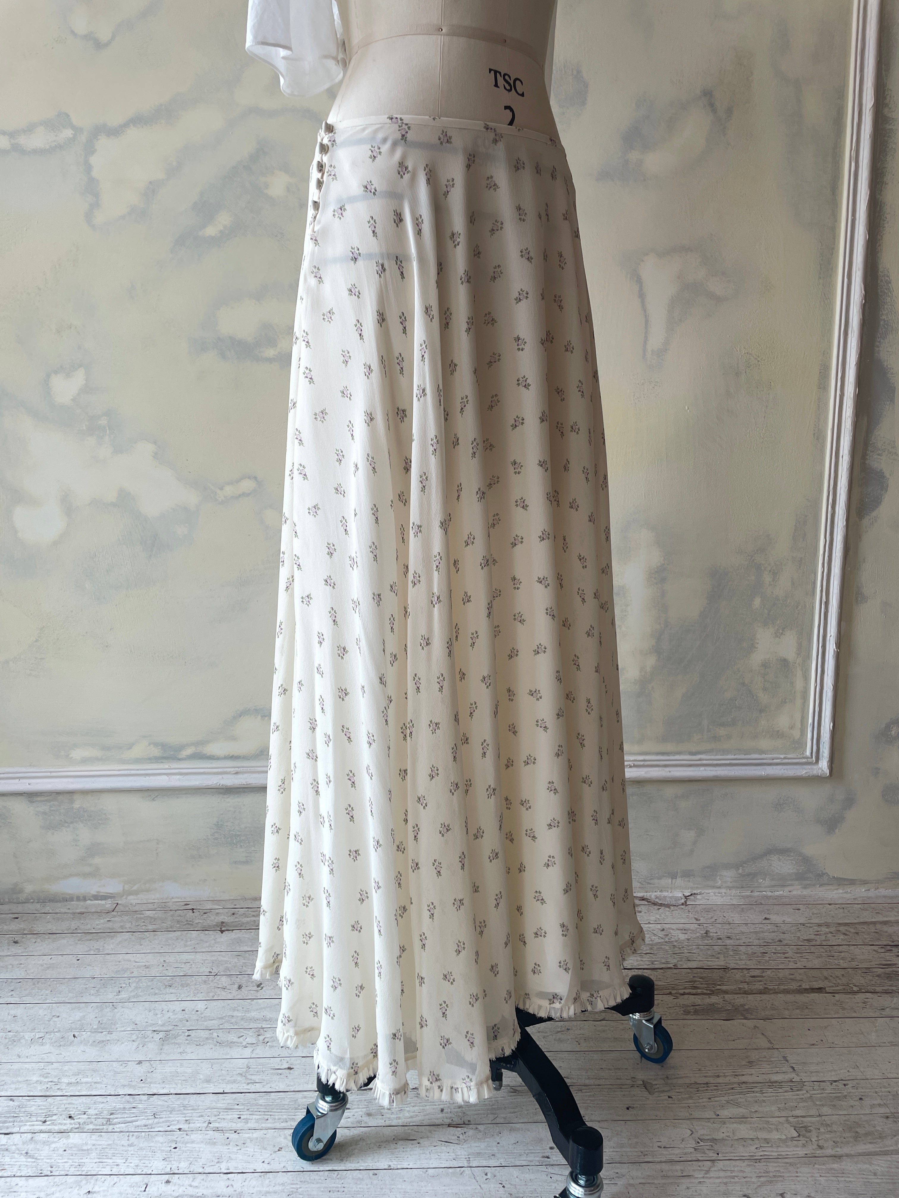 Buttercream Rose Skirt Sample