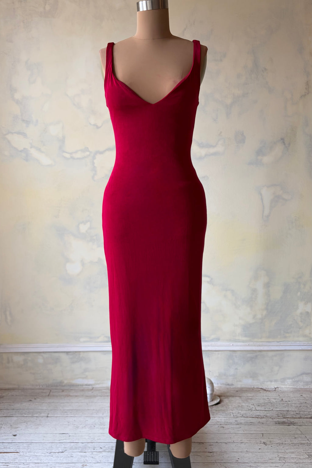 Plunging Neck Supermodel Dress in Scarlet Sample