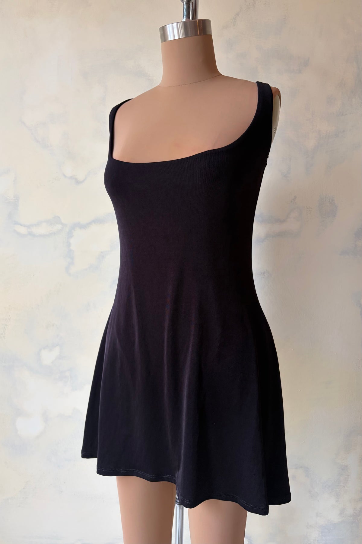 Lady Di A Line in Noir Sample