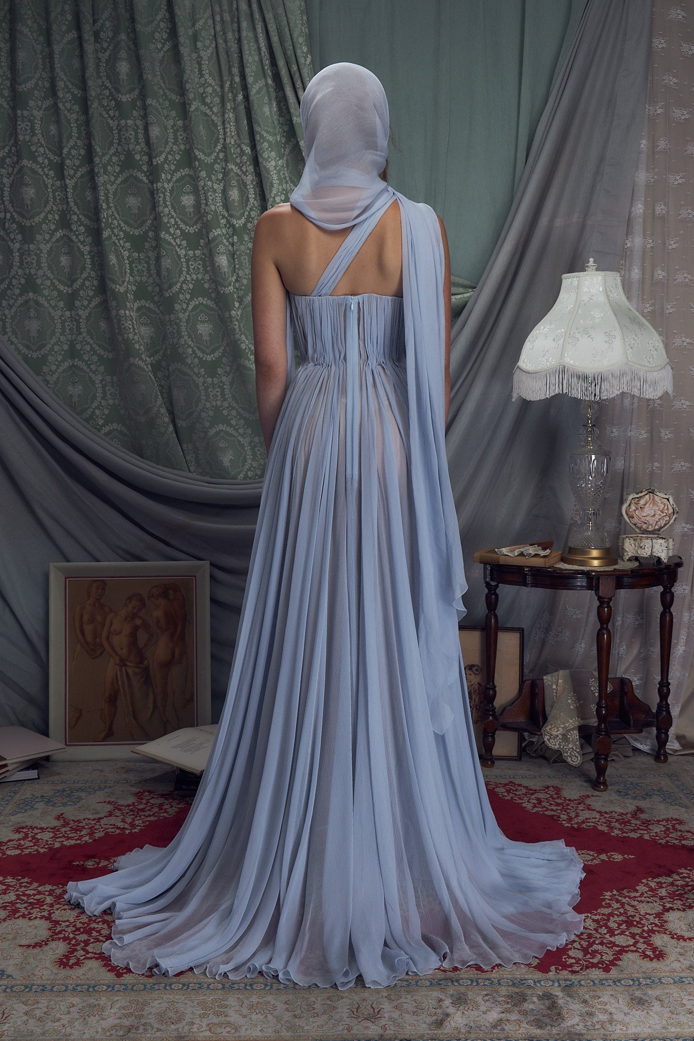 The Hellenistic Gown in Ciel