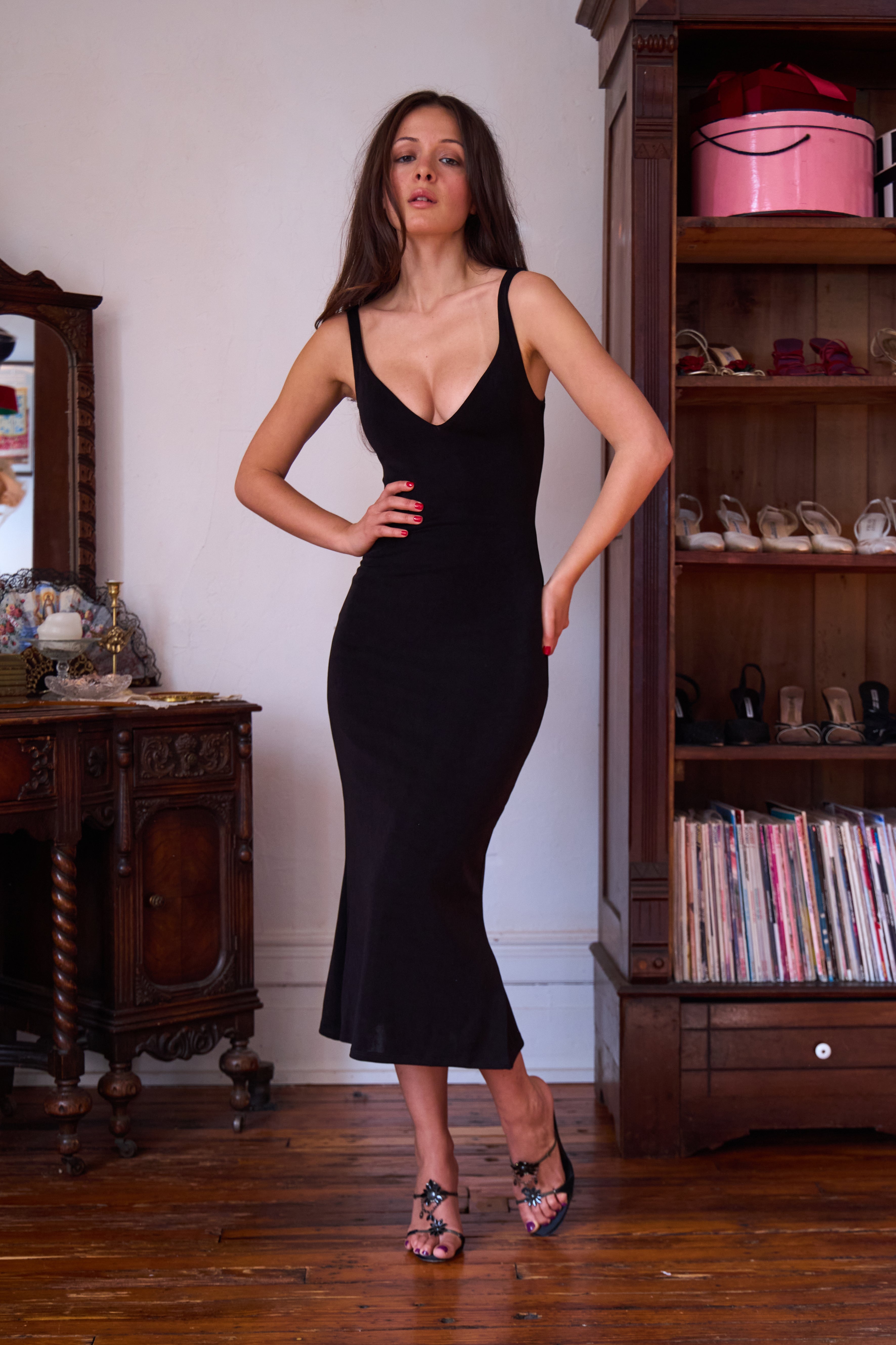 Plunging Neck Supermodel Dress in Noir L Plunging Neck Supermodel Dress in Noir L