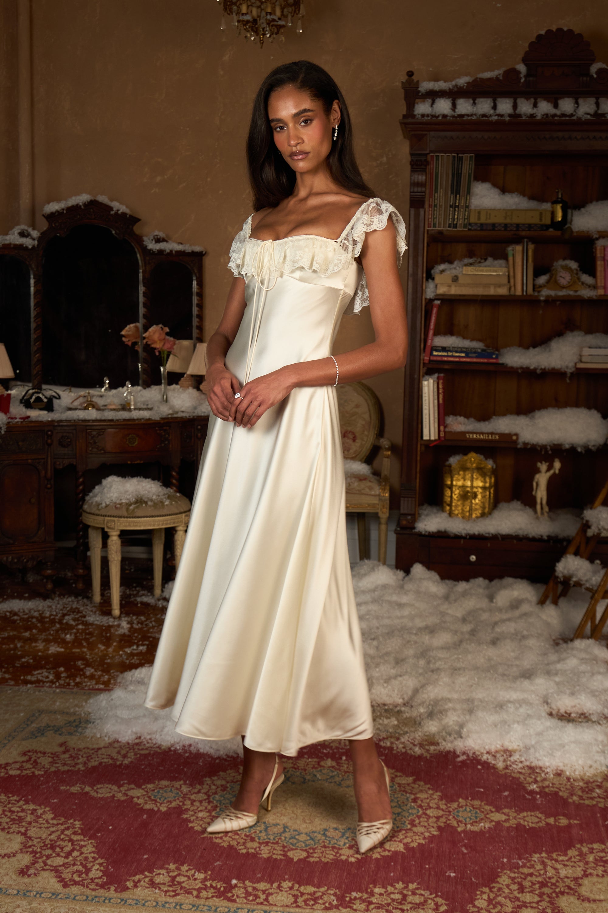 Sonata Lady Length Dress in Crème