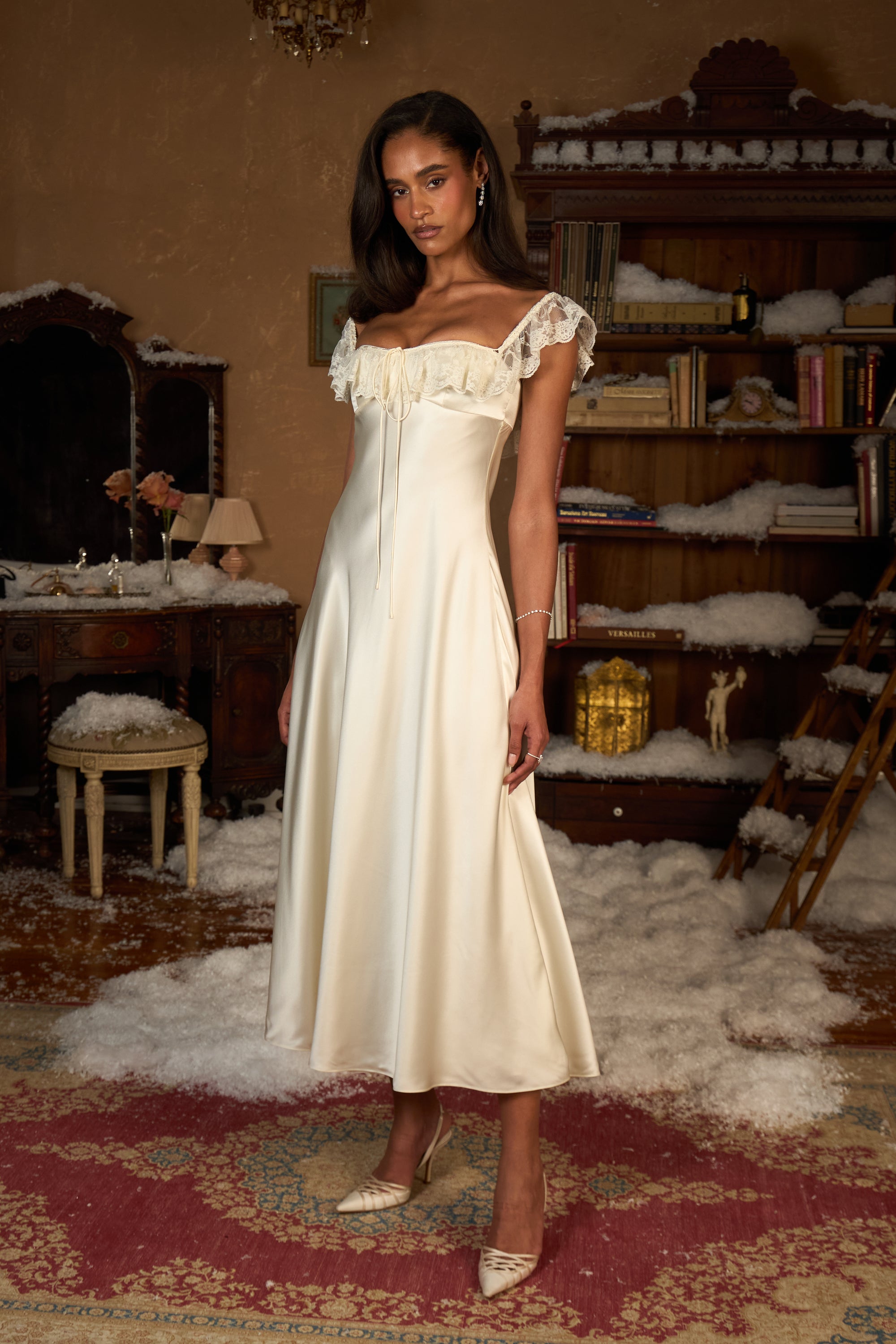 Sonata Lady Length Dress in Crème