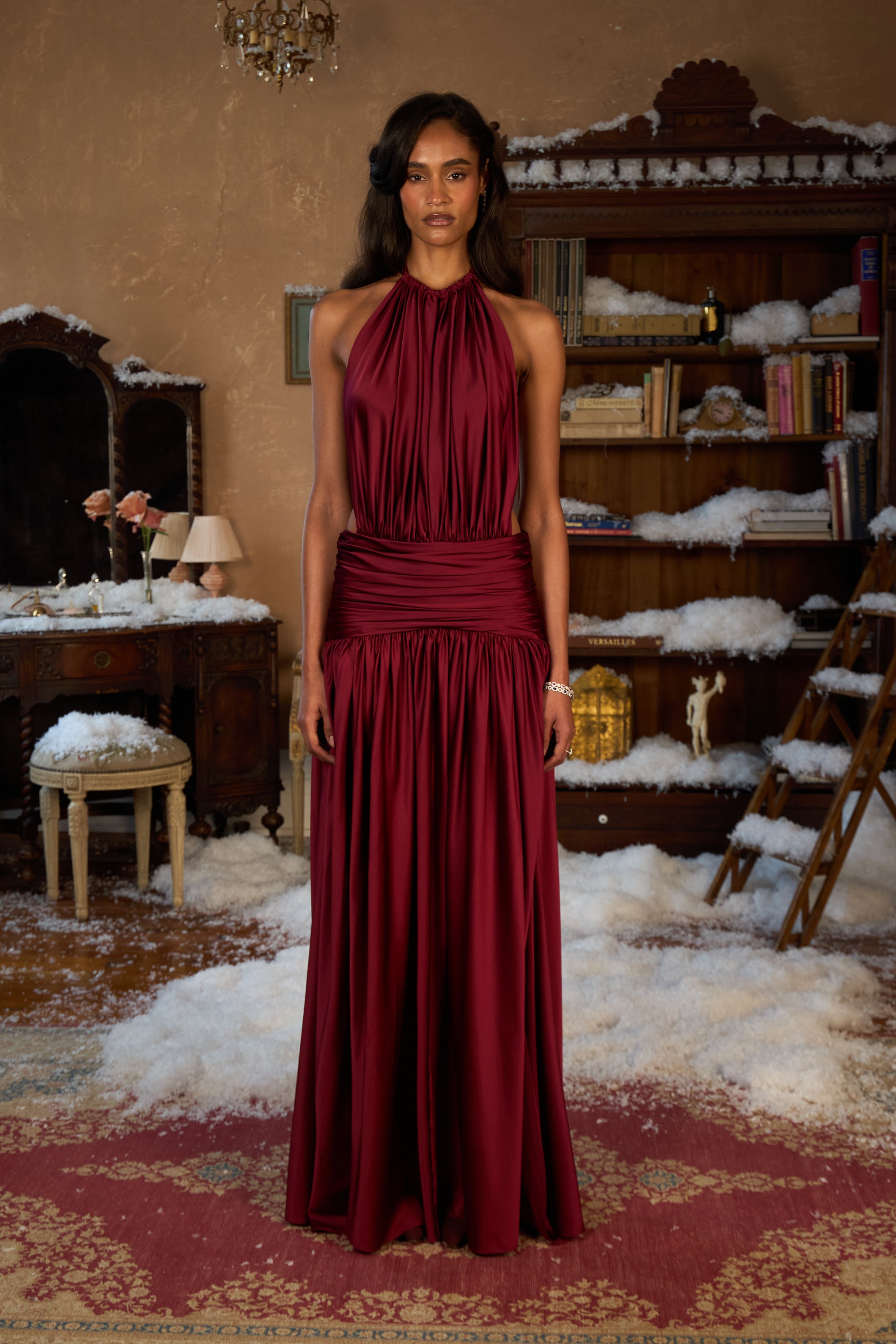 La Piscine Gown in Sangre