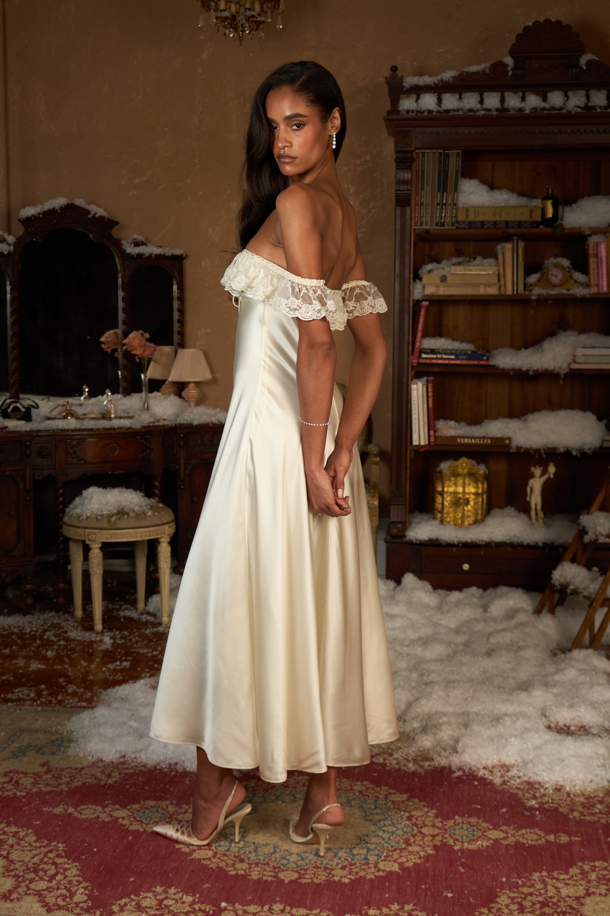 Sonata Lady Length Dress in Crème