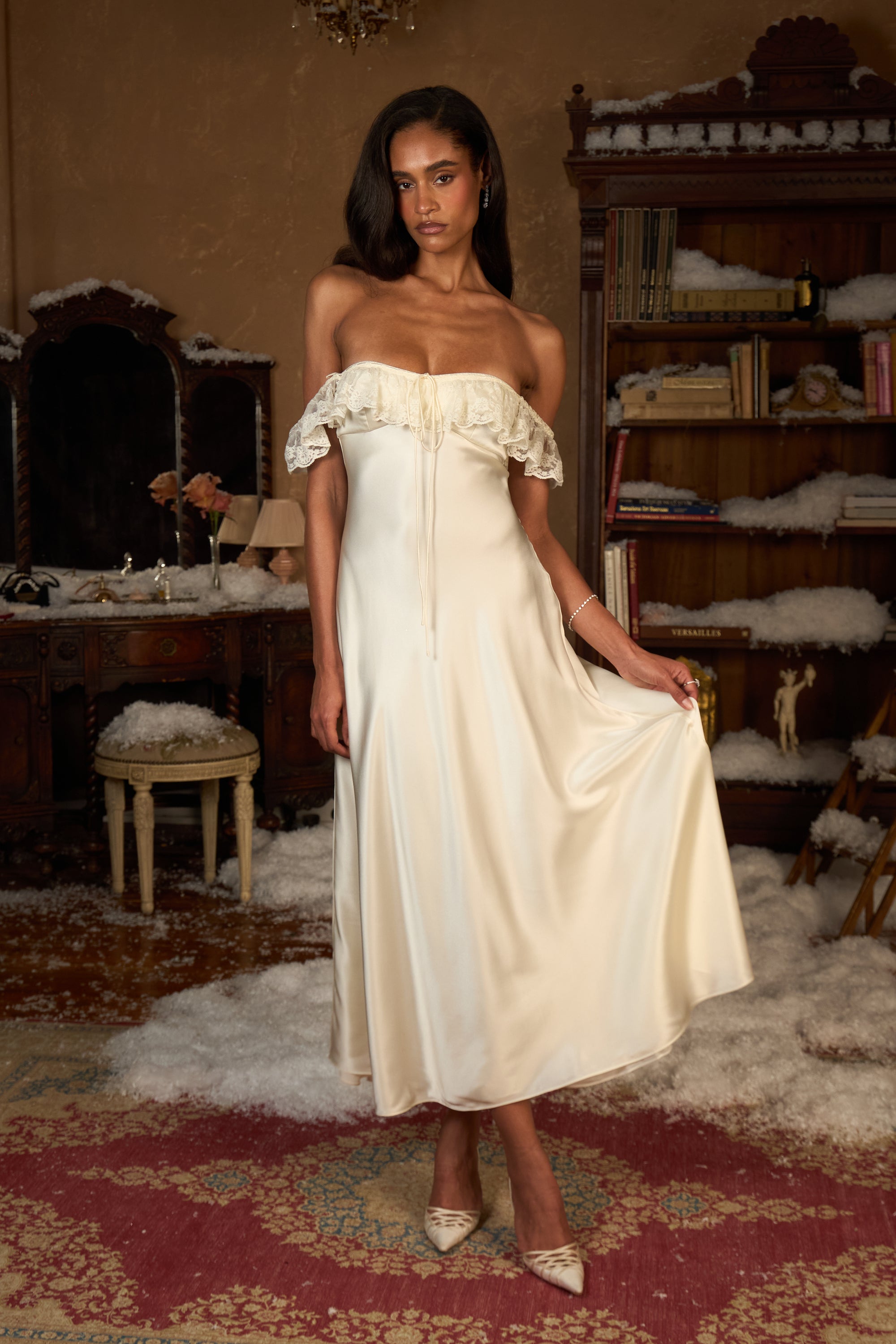 Sonata Lady Length Dress in Crème