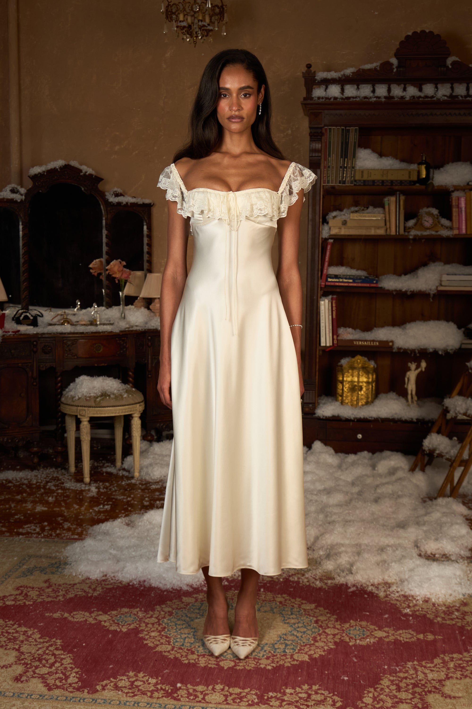 Sonata Lady Length Dress in Crème