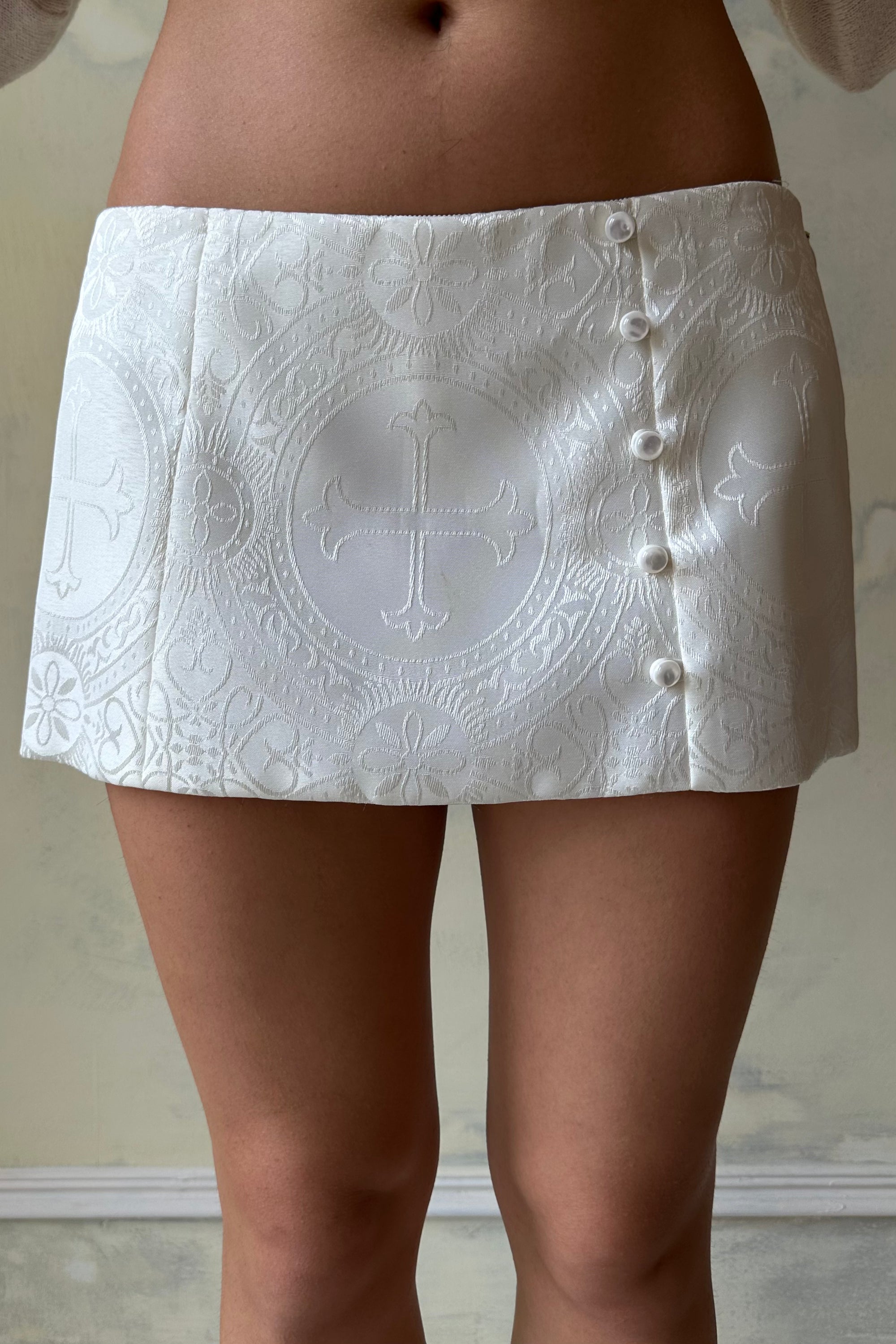 Sample Medici Micro Skort in Pearl