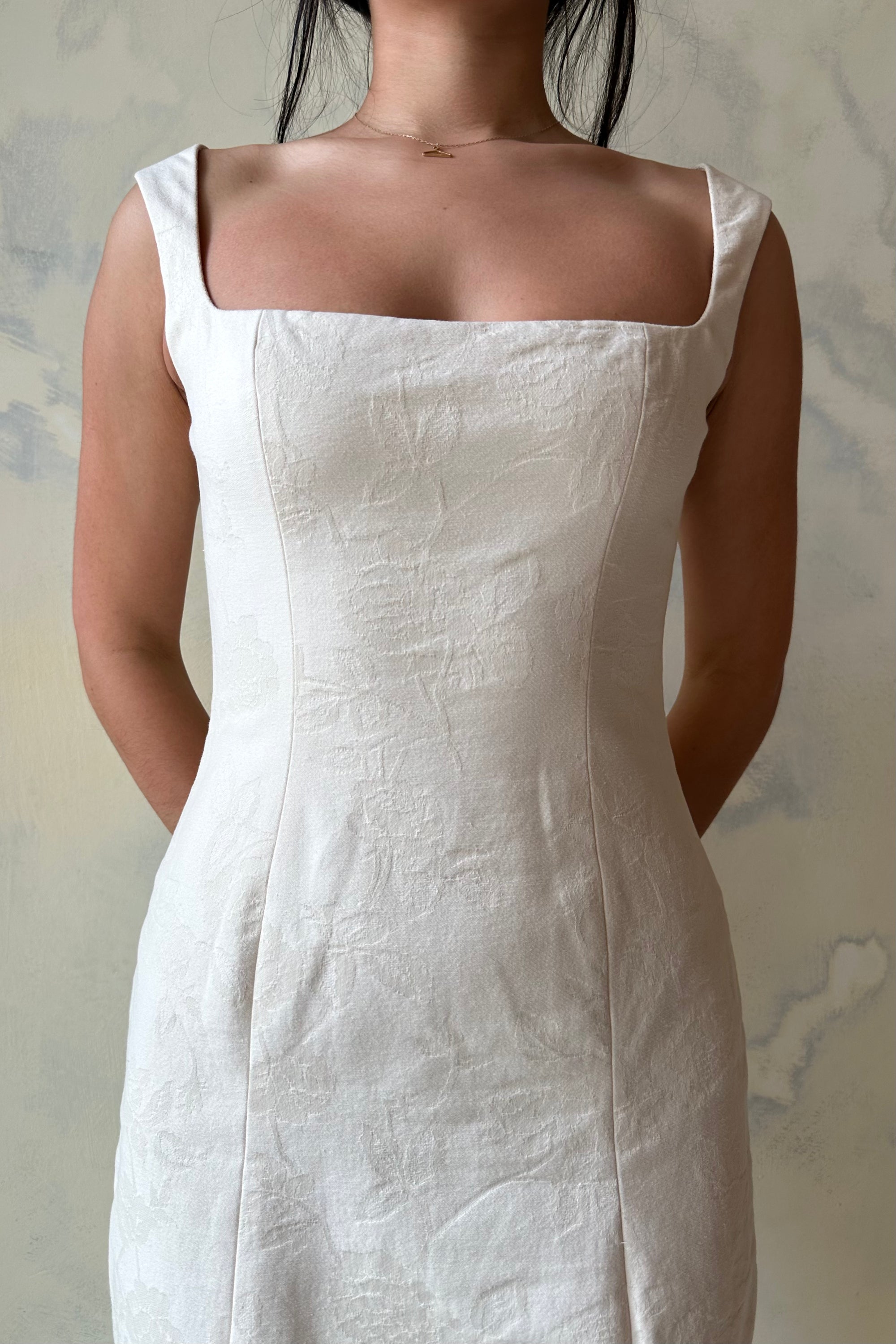 Sample Ingenue Lady Dress