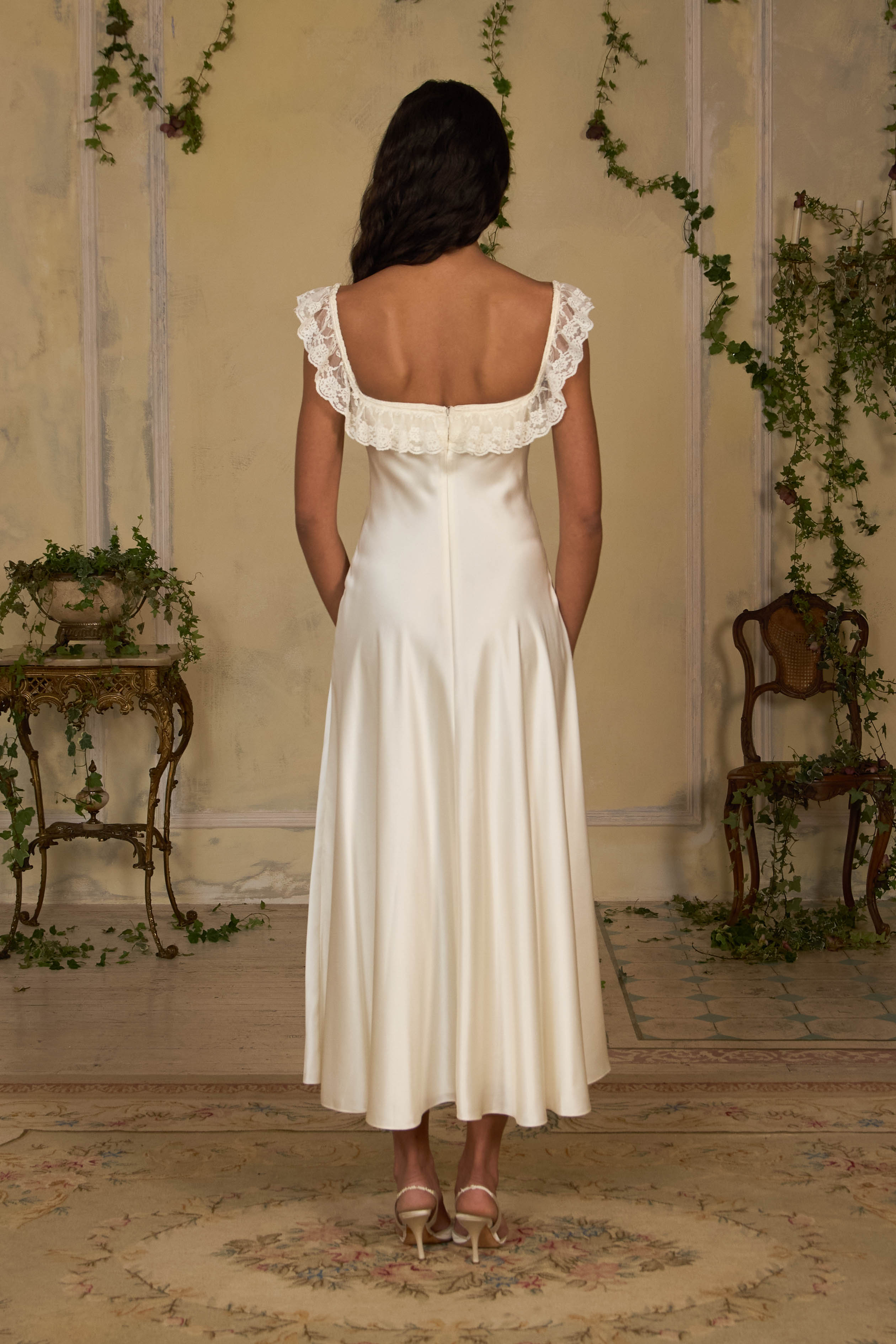 Sonata Lady Length Dress in Crème