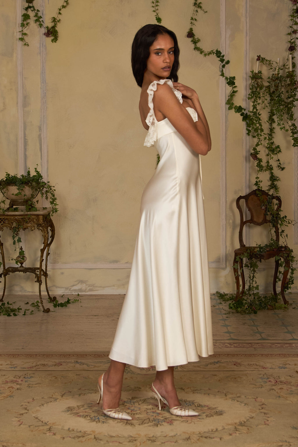 white silk dress Women's Summer Smooth Shiny Sexy Long Evening Dresses (US, Alpha, Small, Regular, Regular, Champagne) : Clothing, Shoes & Jewelry cut construction that moves and flatters Adjustable spaghetti straps for a personalized fit Low back with clean Women's Thread Of Roses Dress