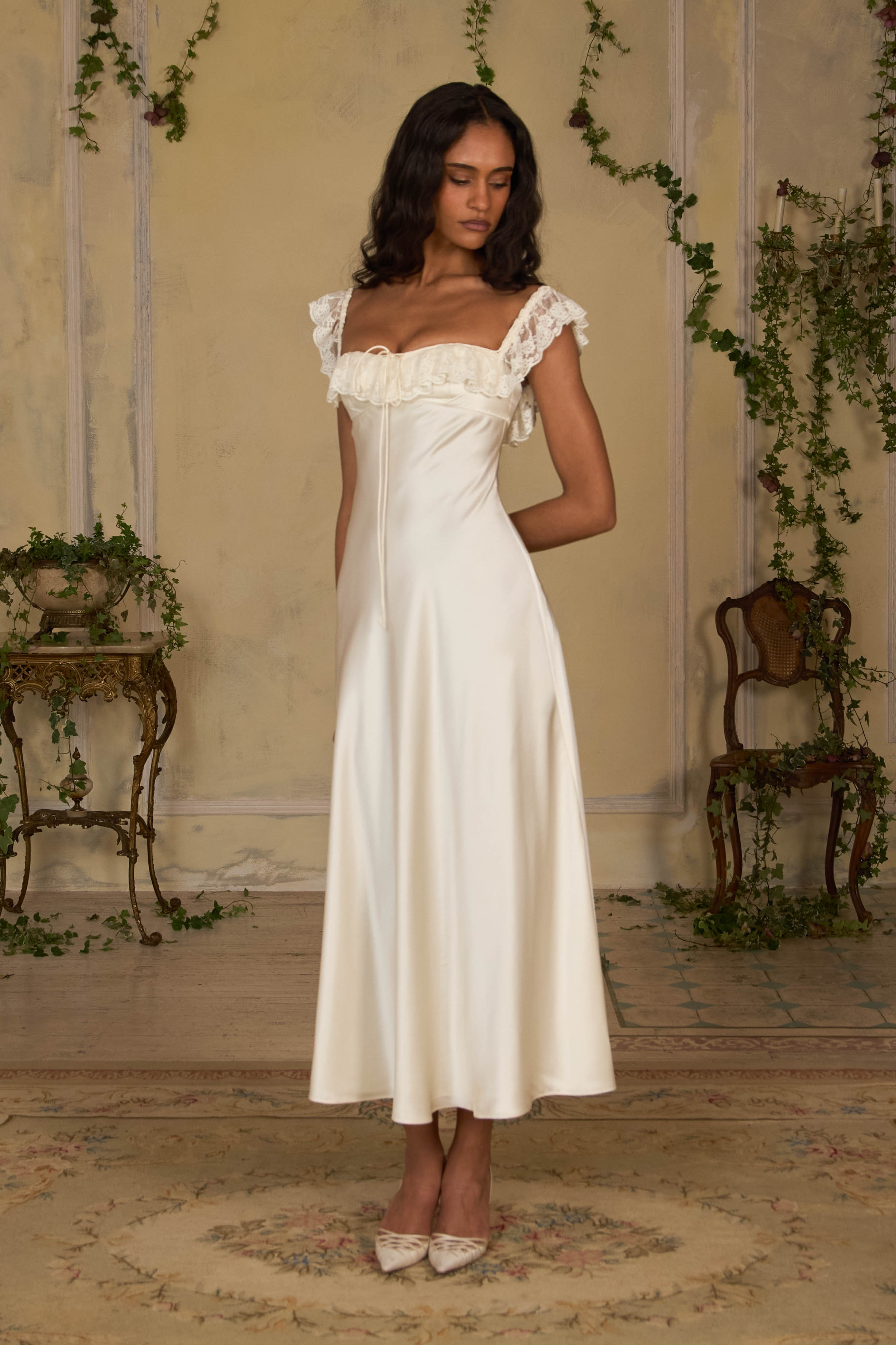 Sonata Lady Length Dress in Crème