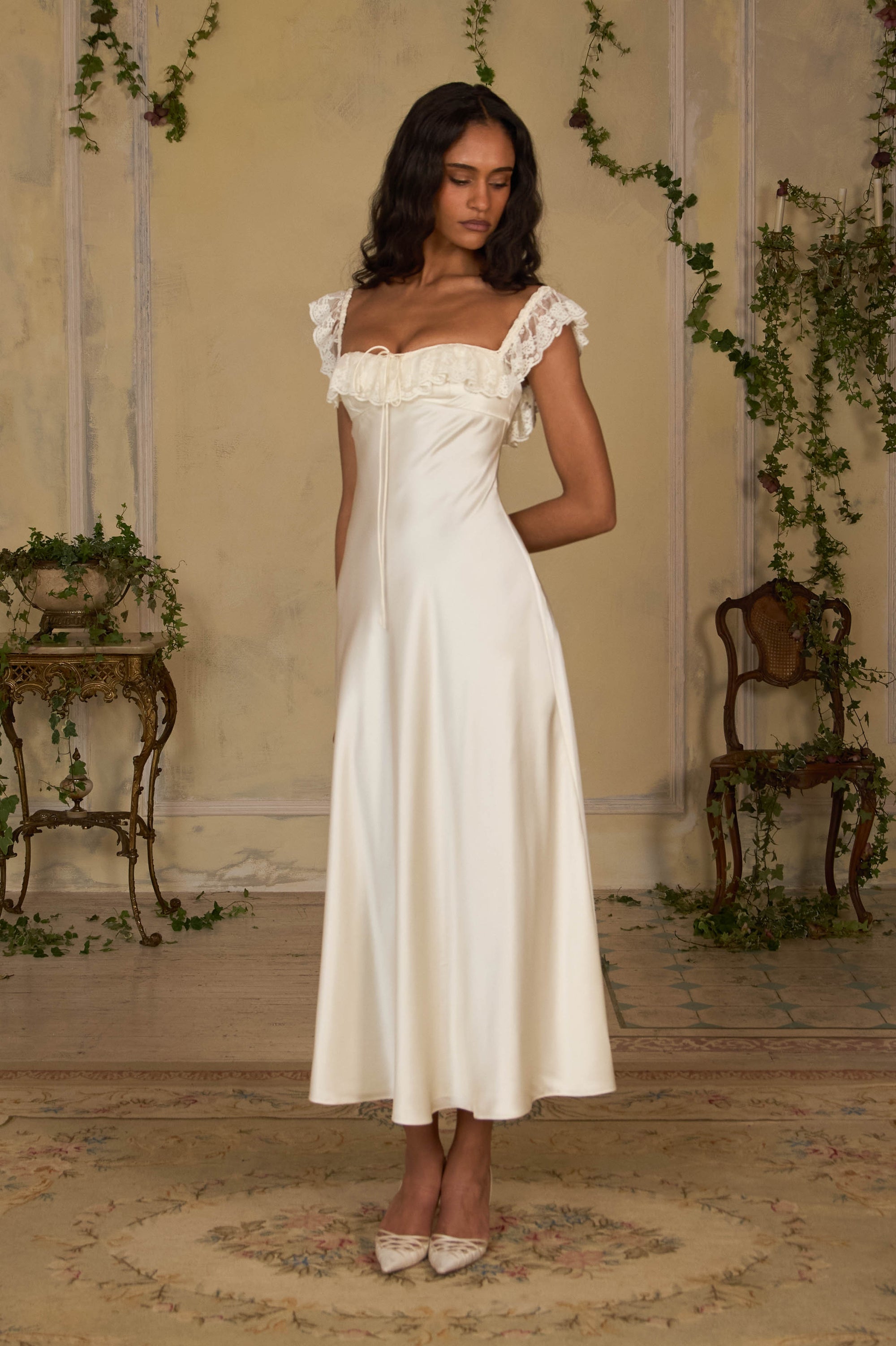 Sonata Lady Length Dress in Crème