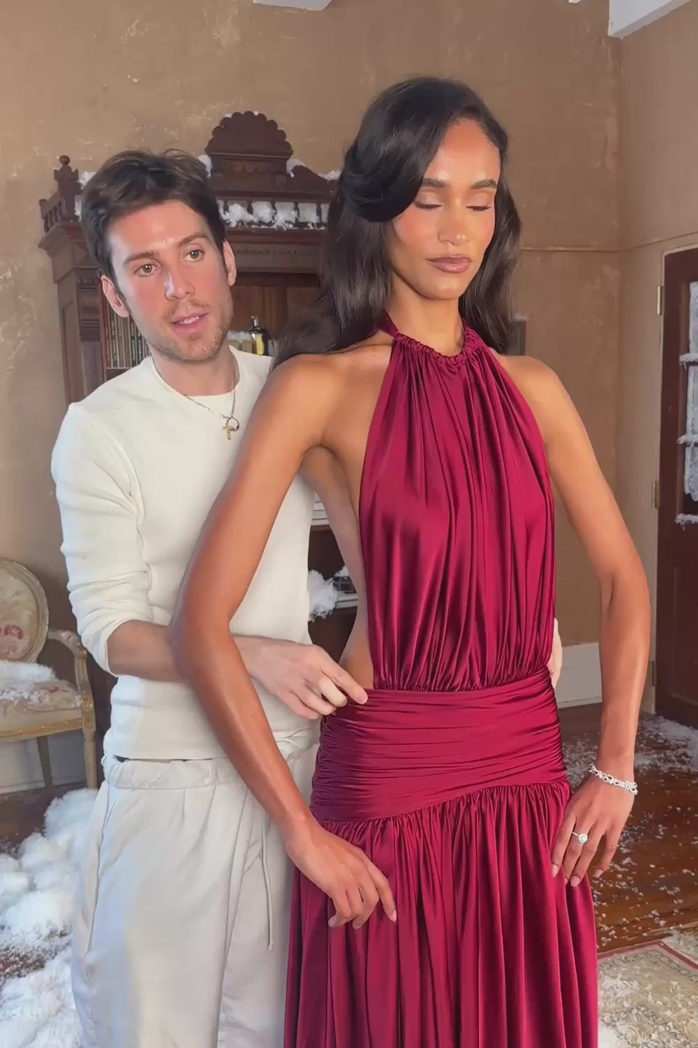 La Piscine Gown in Sangre