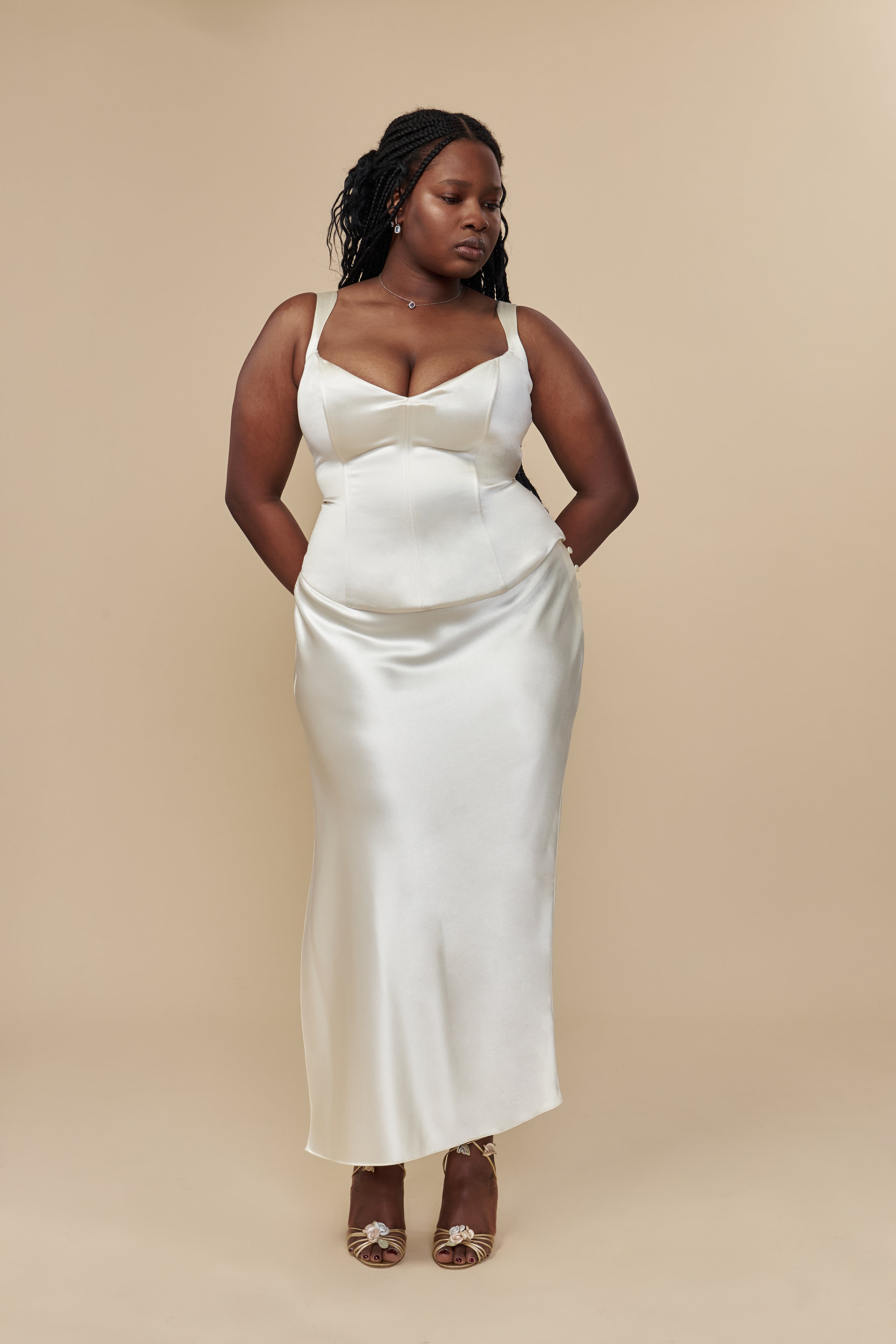 Low Rise Bias Skirt in Pearl