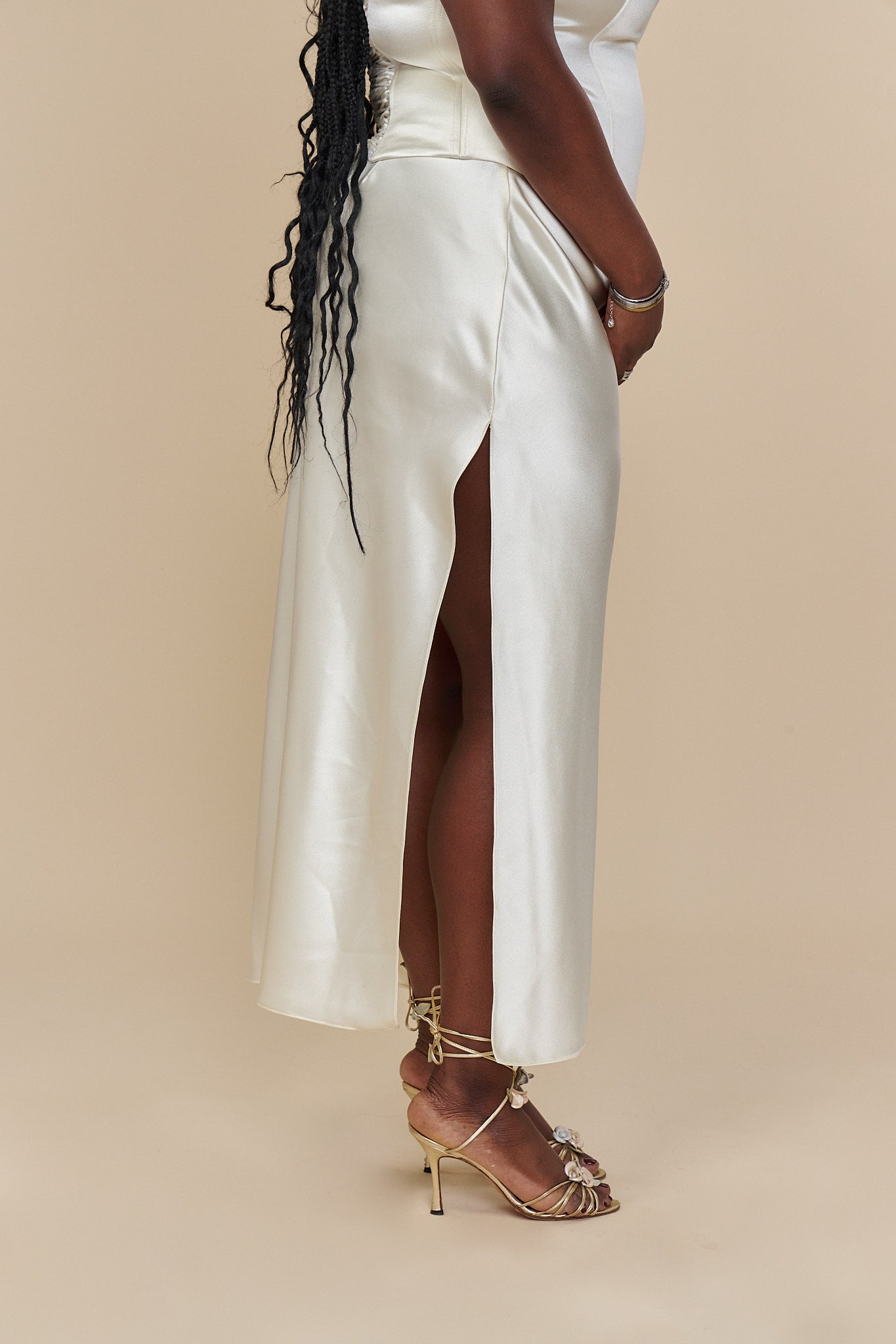 Low Rise Bias Skirt in Pearl